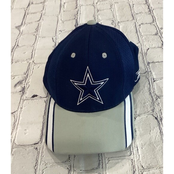 NFL Other - NFL Reebok Cap Hat Unisex Adult Size Adjustable Dallas Cowboys Embroidered Star